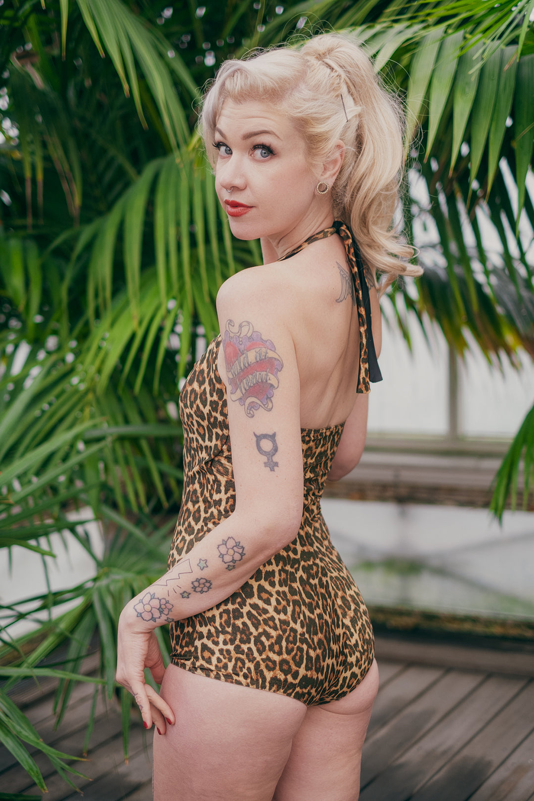 Leo Simple Swimsuit